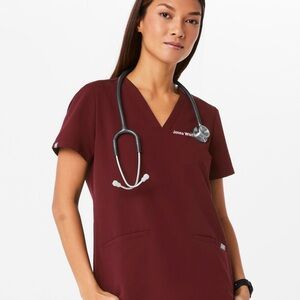 FIGS SET Women's Maroon V-Neck Top and jogger bottoms